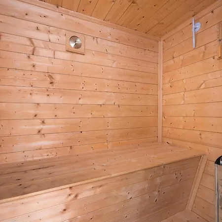 Luka In With Pool & Playground Only 600 Meter From The Fažana