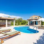 فيلة Luka In With Pool & Playground Only 600 Meter From The *