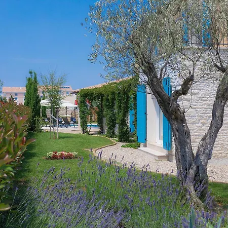 Luka In With Pool & Playground Only 600 Meter From The Villa *