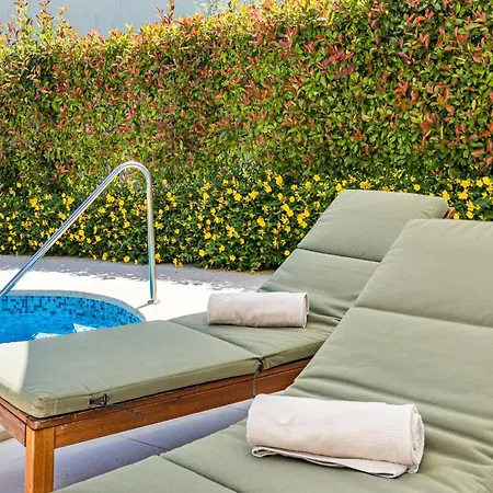 Luka In With Pool & Playground Only 600 Meter From The Villa *